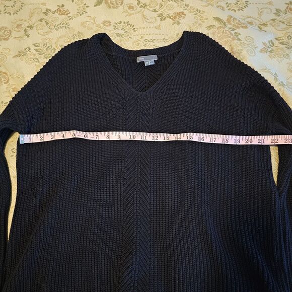 Vince Black V-Neck Ribbed Sweater Women’s Size M - Picture 6 of 8